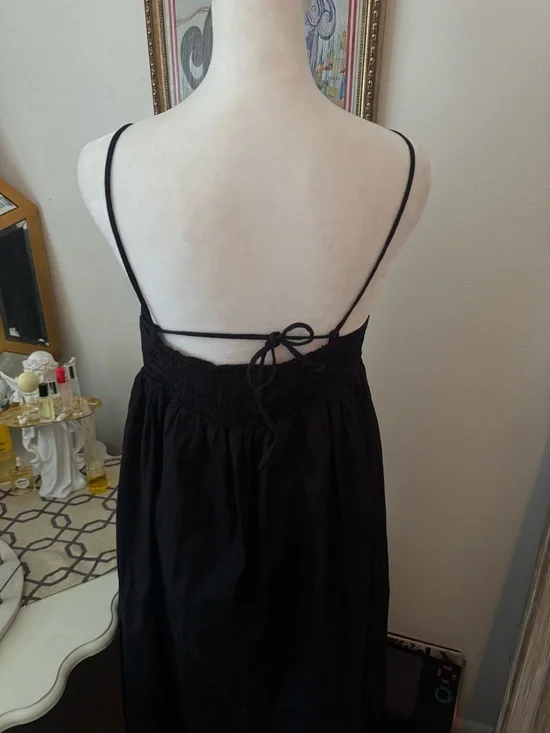 Black Spaghetti Strap Maxi Dress - Picture 4 of 5